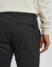 Load image into Gallery viewer, Gabba - PAUL BLACK CHINO PANT
