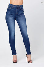 Load image into Gallery viewer, O-HIGH&#39; HIGHWAIST JEANS
