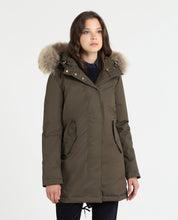 Load image into Gallery viewer, Woolrich W&#39;S Tiffany Parka-Jacket-Woolrich-XS-Military Olive-Classic fashion CF13

