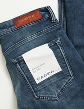 Load image into Gallery viewer, Gabba - JONES BLUE JEANS
