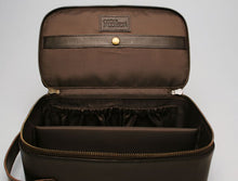 Load image into Gallery viewer, Oscar Jacobson Wash Bag-Bags-Classic fashion CF13-Classic fashion CF13
